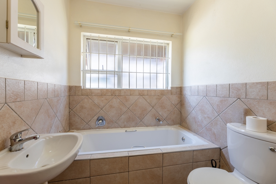 2 Bedroom Property for Sale in Craigavon Gauteng