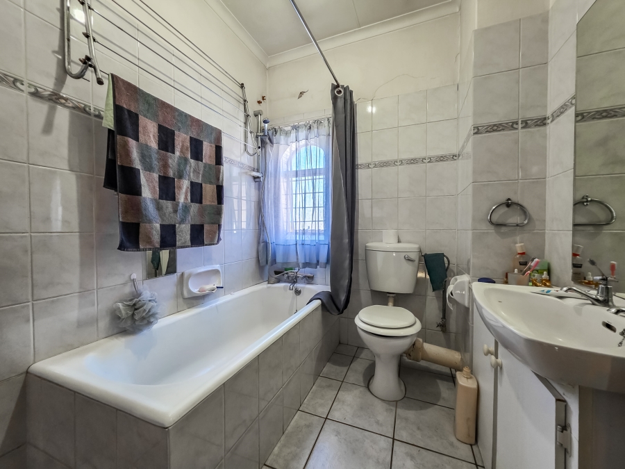 2 Bedroom Property for Sale in Kilner Park Gauteng