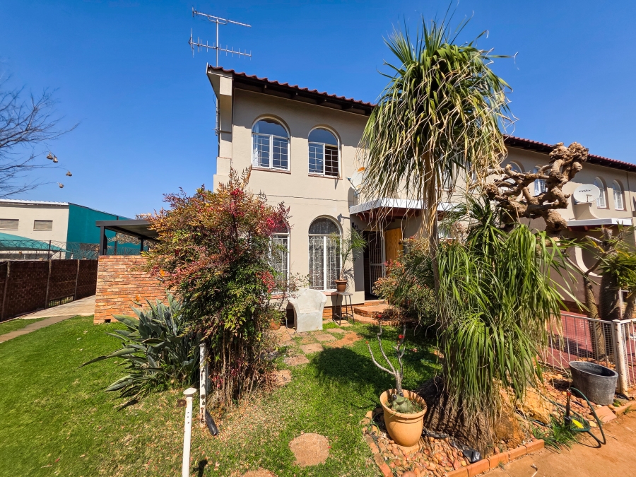 2 Bedroom Property for Sale in Kilner Park Gauteng