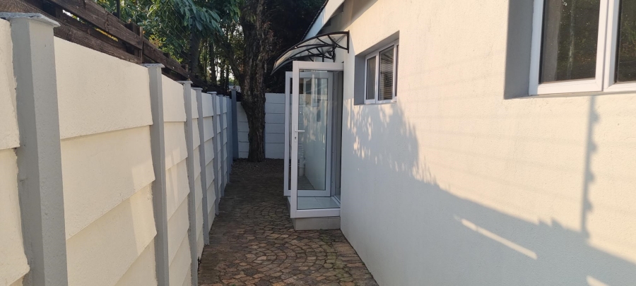 To Let 1 Bedroom Property for Rent in Parkwood Gauteng