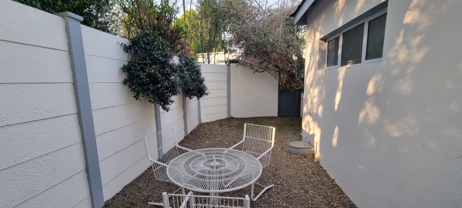 To Let 1 Bedroom Property for Rent in Parkwood Gauteng