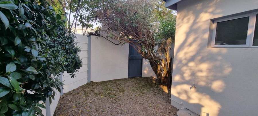 To Let 1 Bedroom Property for Rent in Parkwood Gauteng