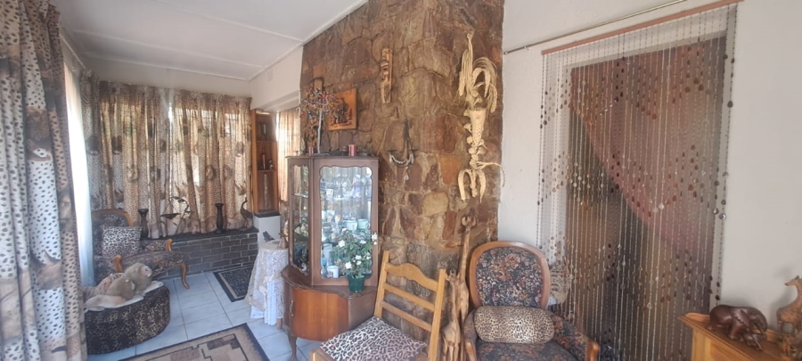 8 Bedroom Property for Sale in Lilianton Gauteng