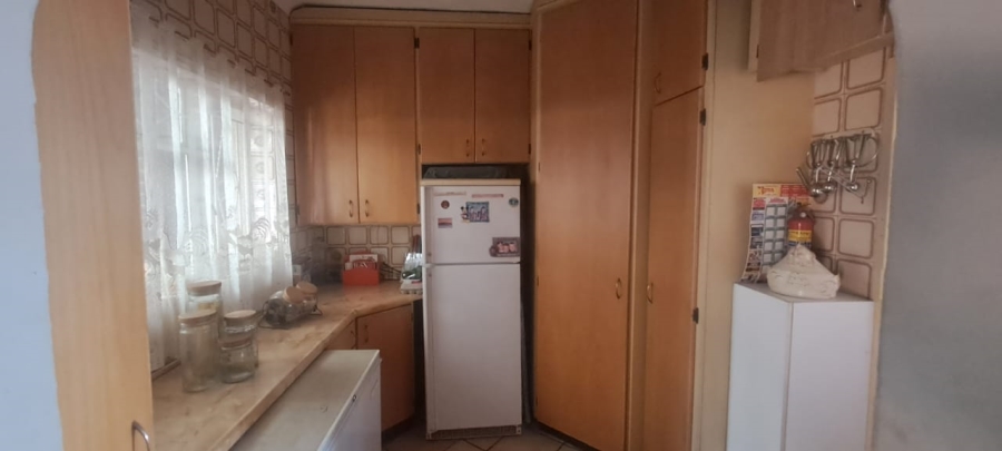 8 Bedroom Property for Sale in Lilianton Gauteng