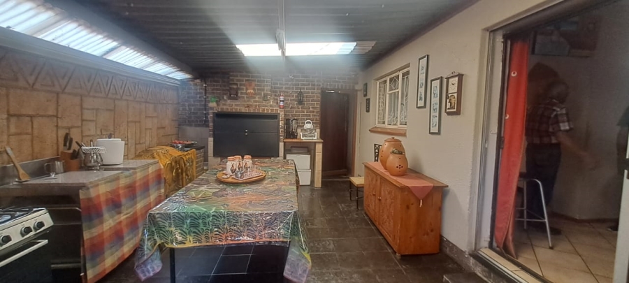 8 Bedroom Property for Sale in Lilianton Gauteng