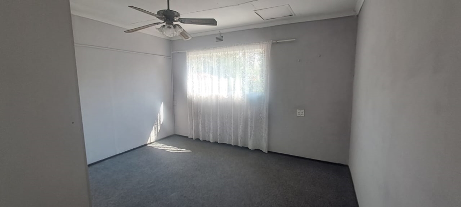 8 Bedroom Property for Sale in Lilianton Gauteng