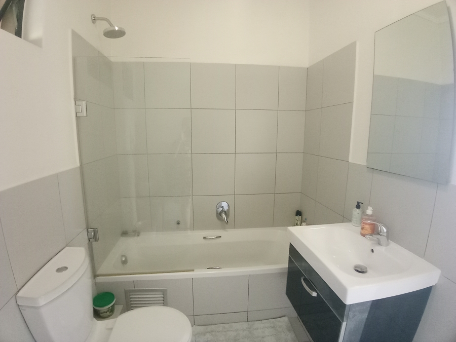 1 Bedroom Property for Sale in Jackal Creek Golf Estate Gauteng