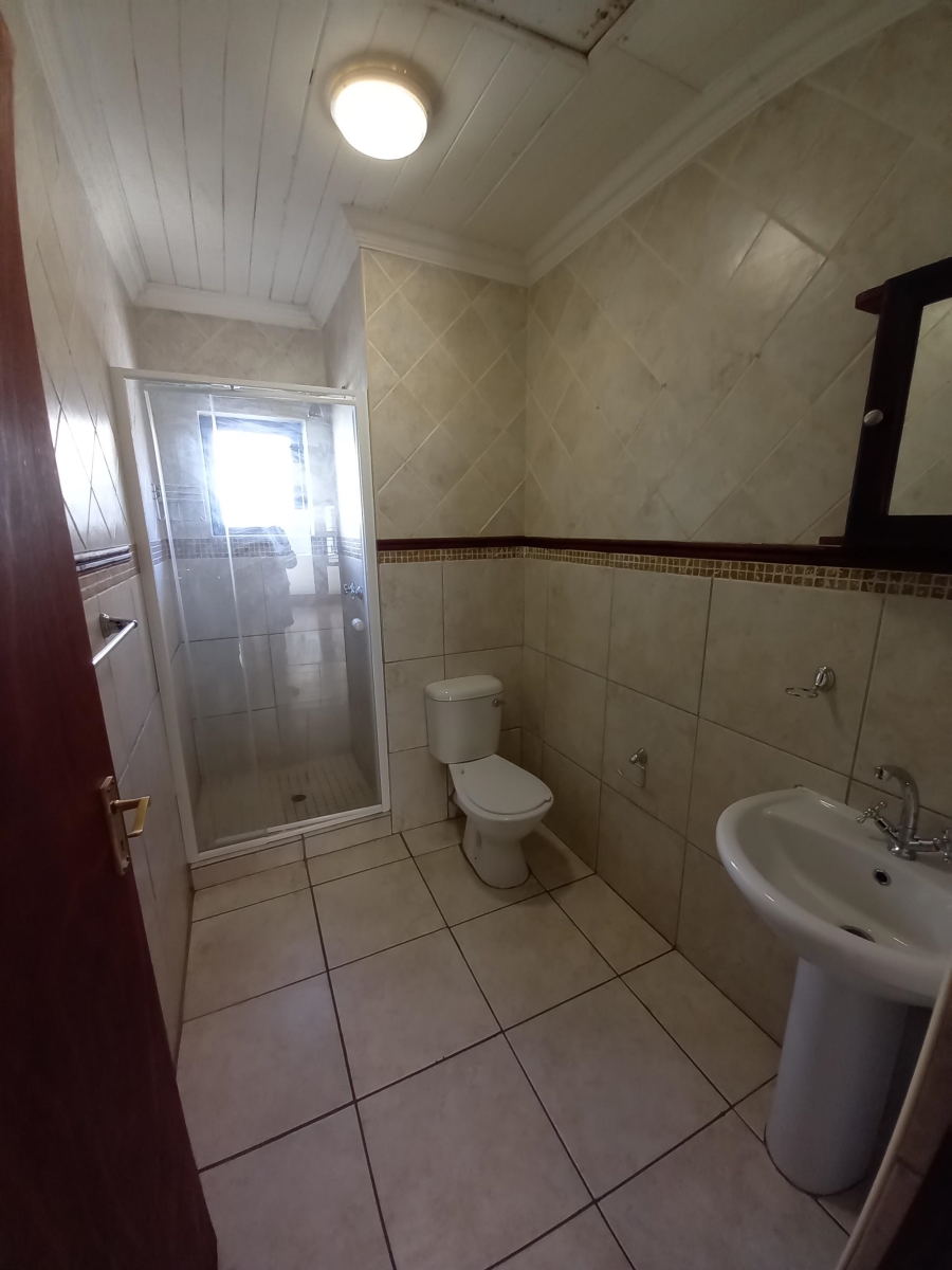 To Let 2 Bedroom Property for Rent in Waverley Gauteng