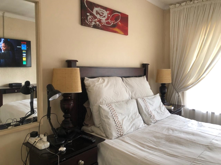 5 Bedroom Property for Sale in Florida Gauteng