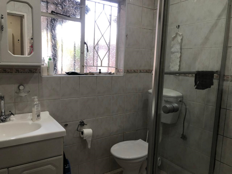 5 Bedroom Property for Sale in Florida Gauteng