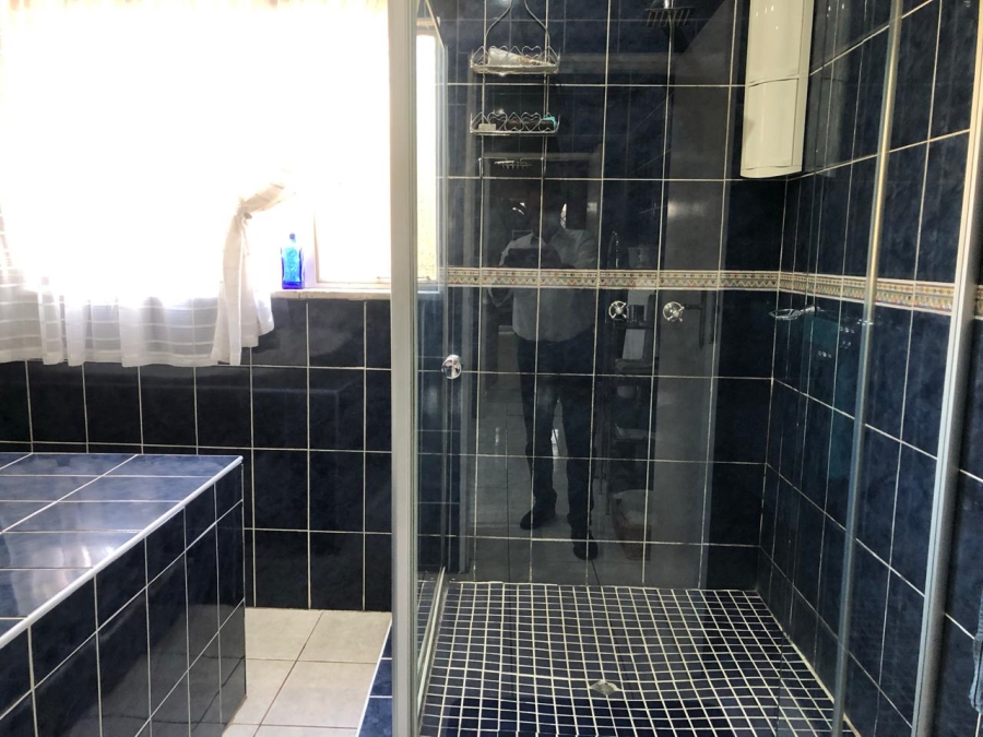 5 Bedroom Property for Sale in Florida Gauteng