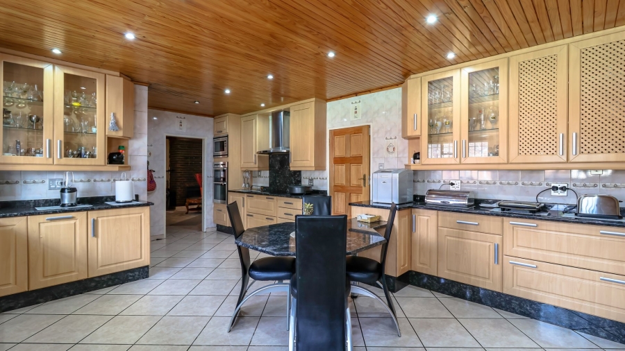 5 Bedroom Property for Sale in Florida Gauteng
