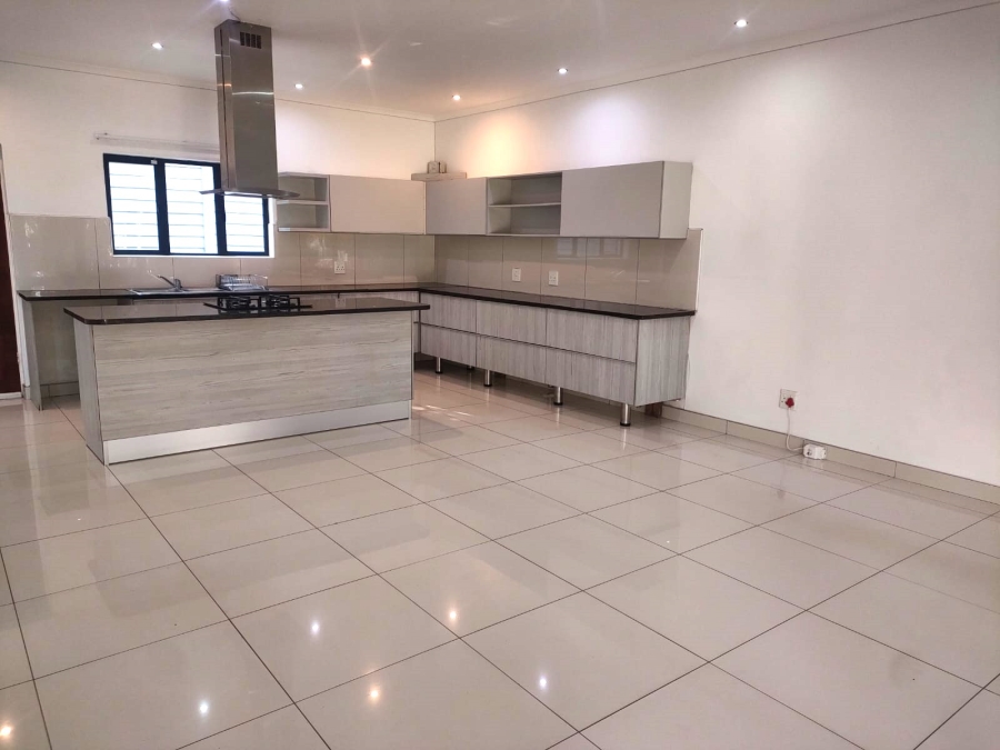 To Let 2 Bedroom Property for Rent in Emmarentia Gauteng