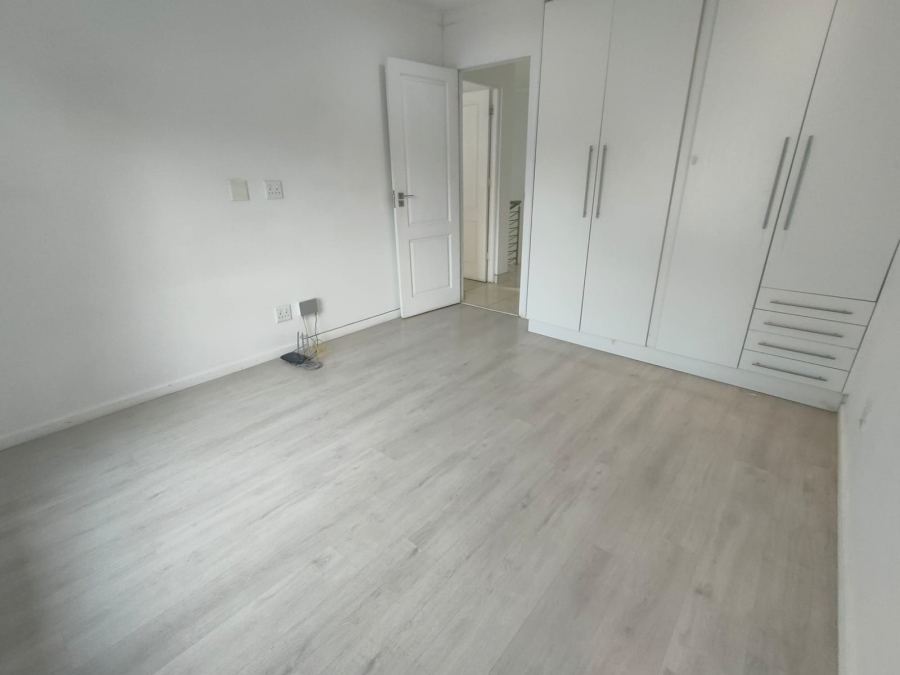 To Let 2 Bedroom Property for Rent in Emmarentia Gauteng