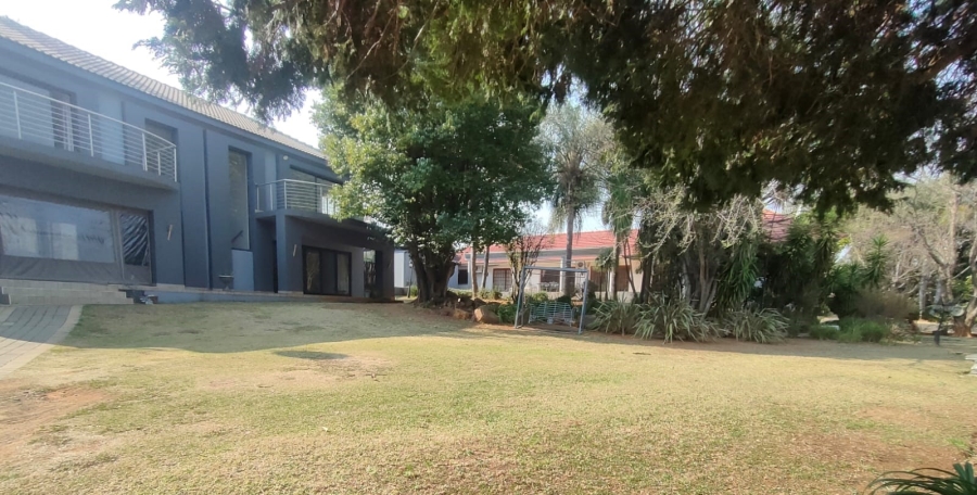 To Let 2 Bedroom Property for Rent in Emmarentia Gauteng