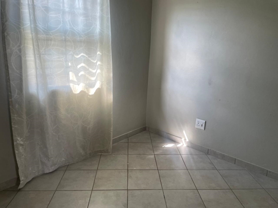 3 Bedroom Property for Sale in Lotus Gardens Gauteng