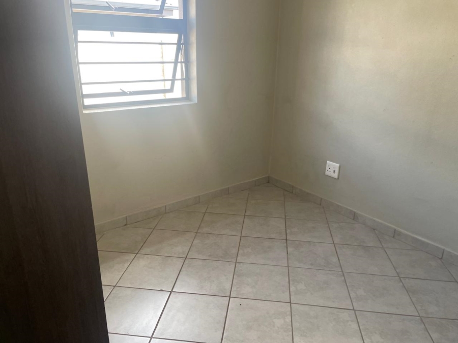 3 Bedroom Property for Sale in Lotus Gardens Gauteng