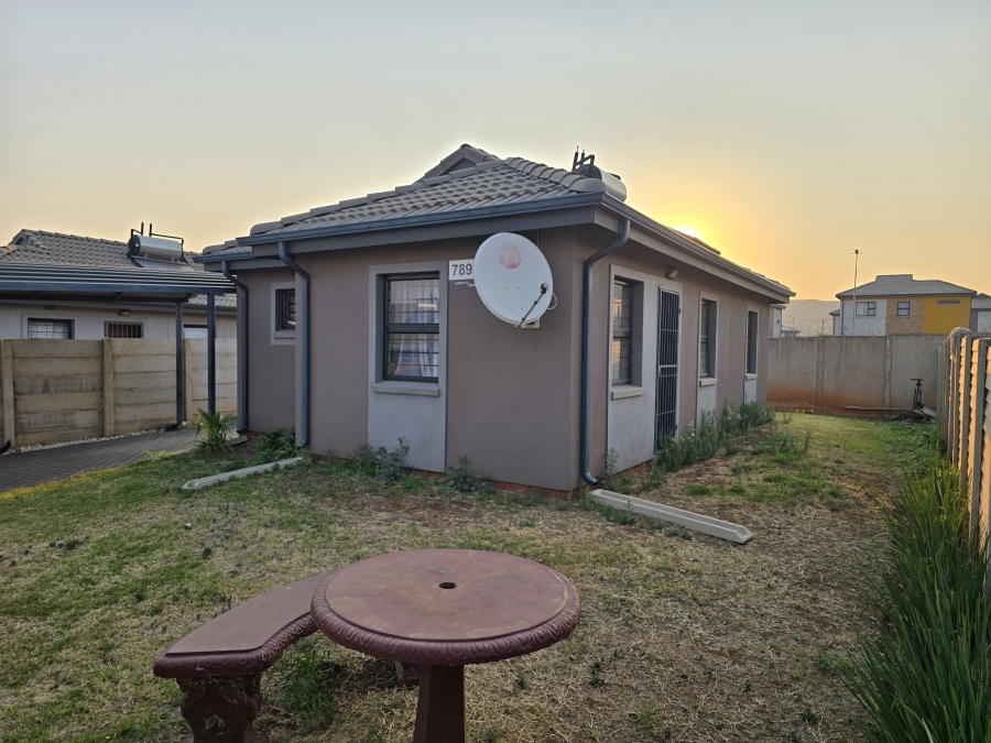 3 Bedroom Property for Sale in Lotus Gardens Gauteng