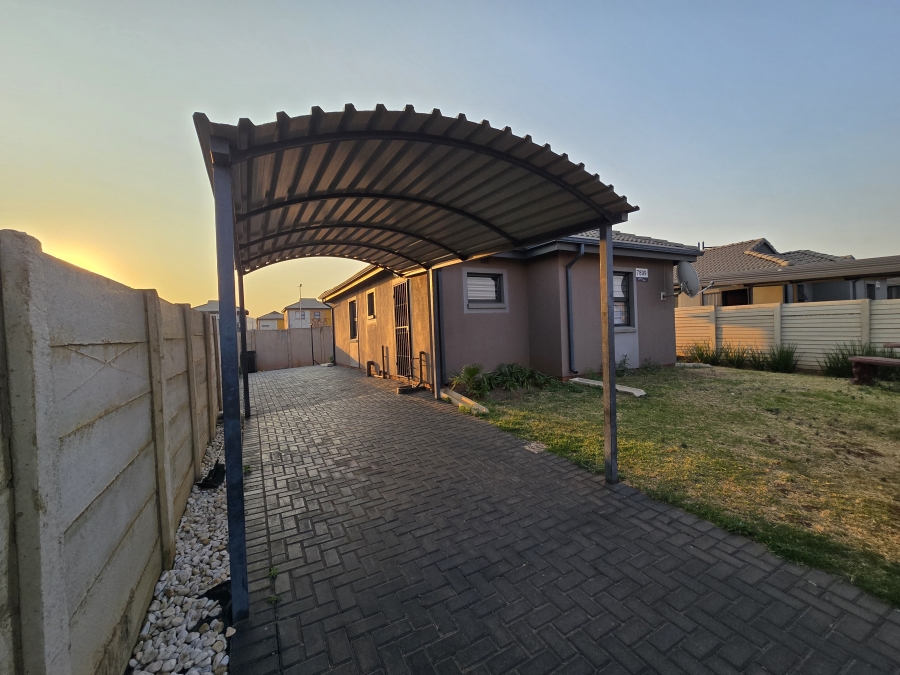 3 Bedroom Property for Sale in Lotus Gardens Gauteng