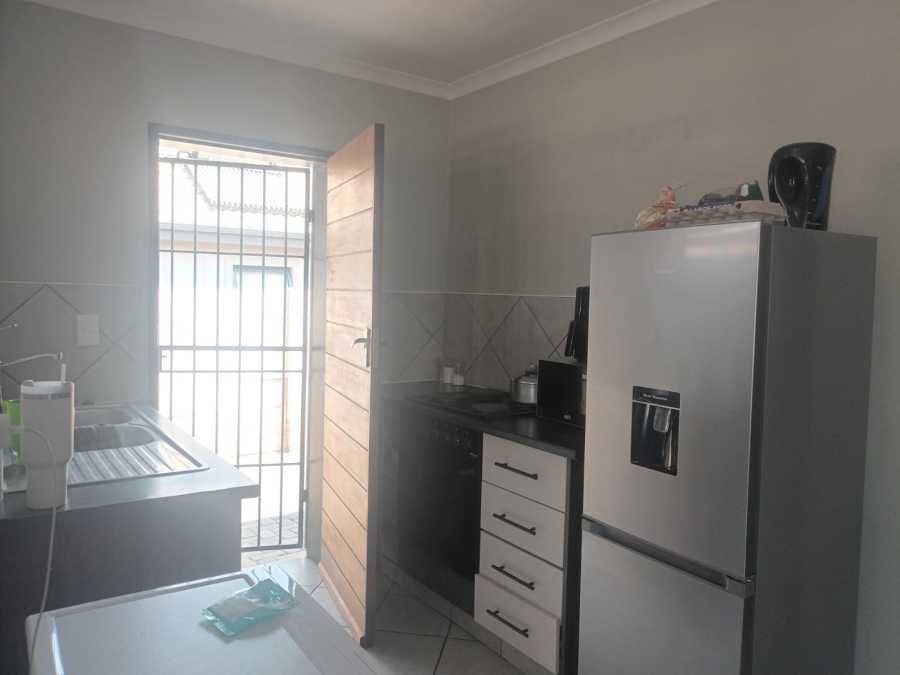 3 Bedroom Property for Sale in Lotus Gardens Gauteng