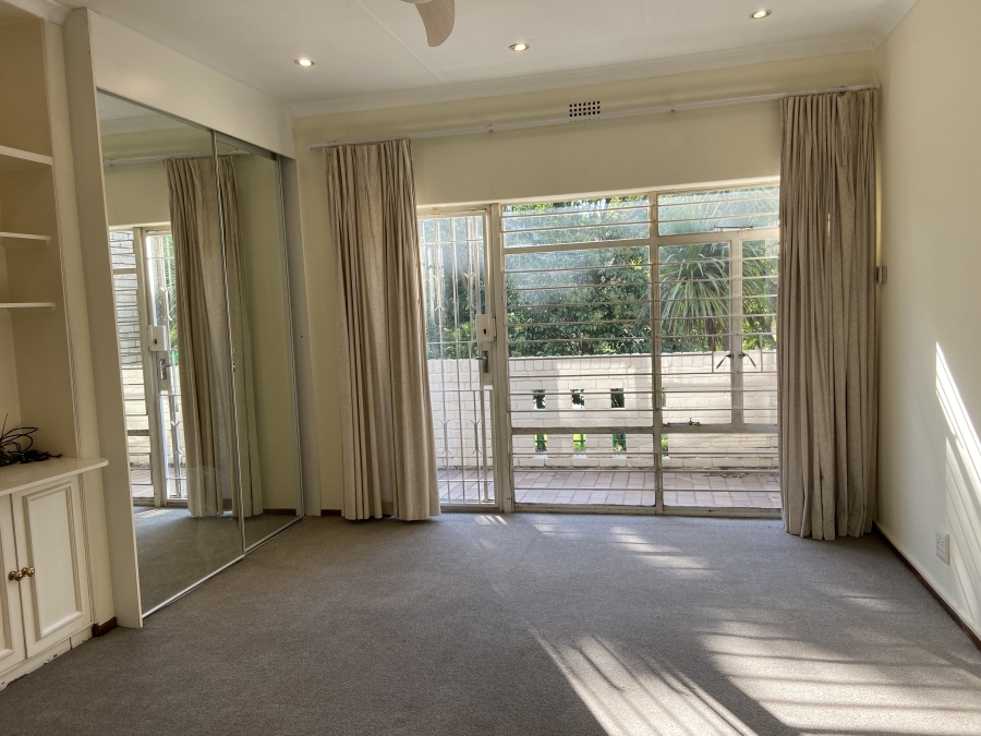 To Let 4 Bedroom Property for Rent in Victory Park Gauteng