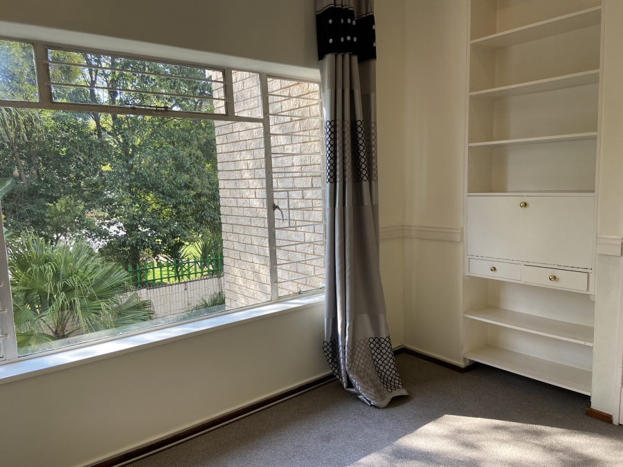 To Let 4 Bedroom Property for Rent in Victory Park Gauteng