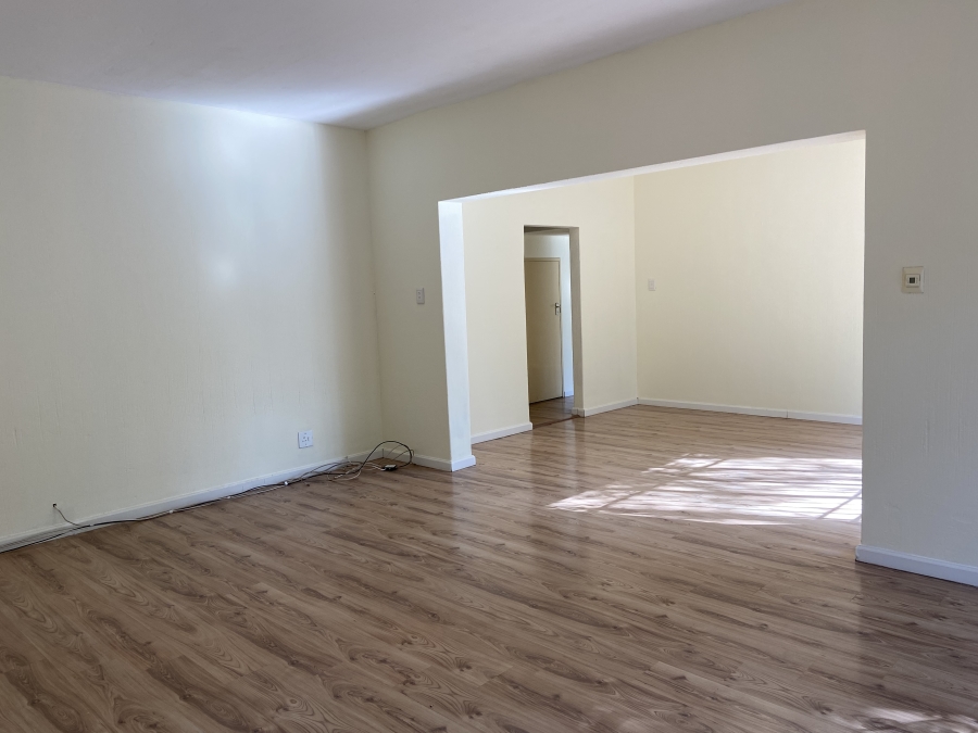 To Let 4 Bedroom Property for Rent in Victory Park Gauteng