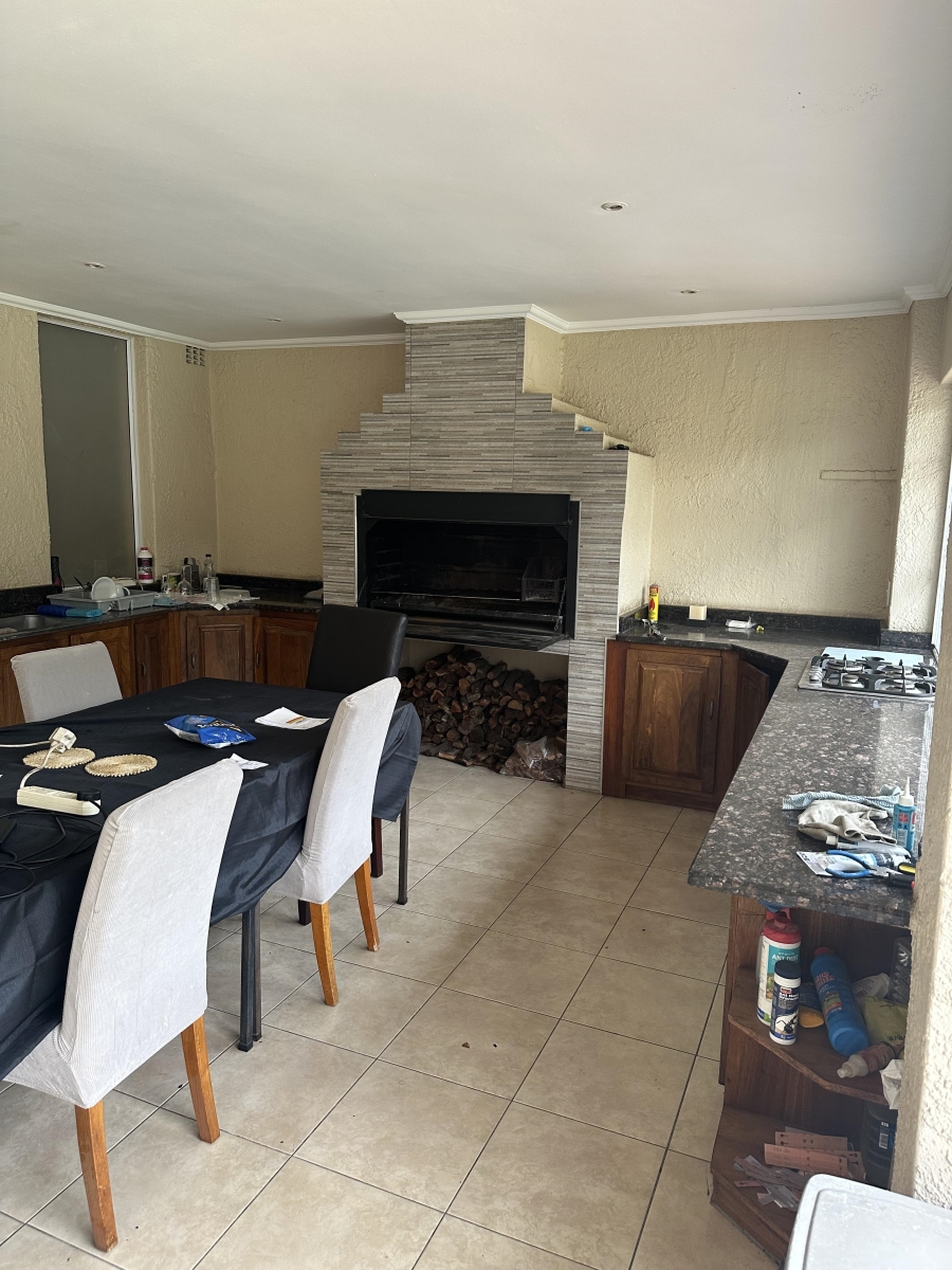 5 Bedroom Property for Sale in Bryanston Gauteng