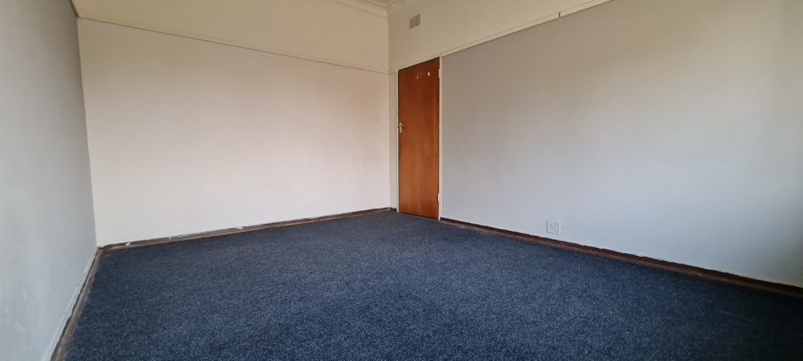 5 Bedroom Property for Sale in Edenvale Central Gauteng