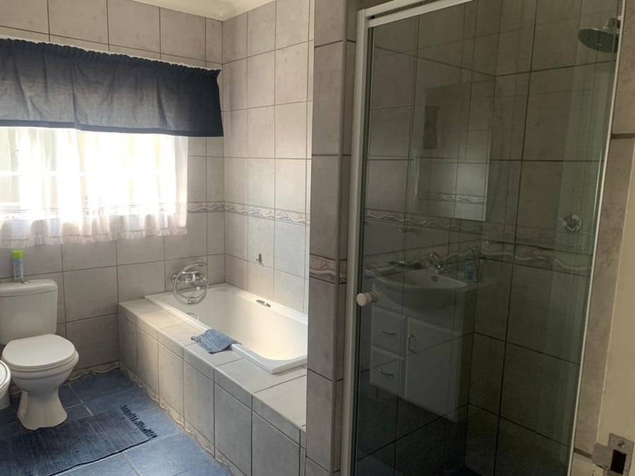 5 Bedroom Property for Sale in Henley on Klip Gauteng