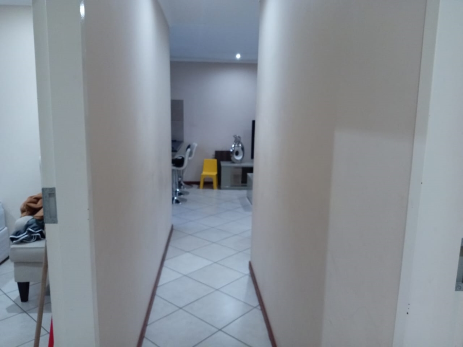 3 Bedroom Property for Sale in Monavoni Gauteng