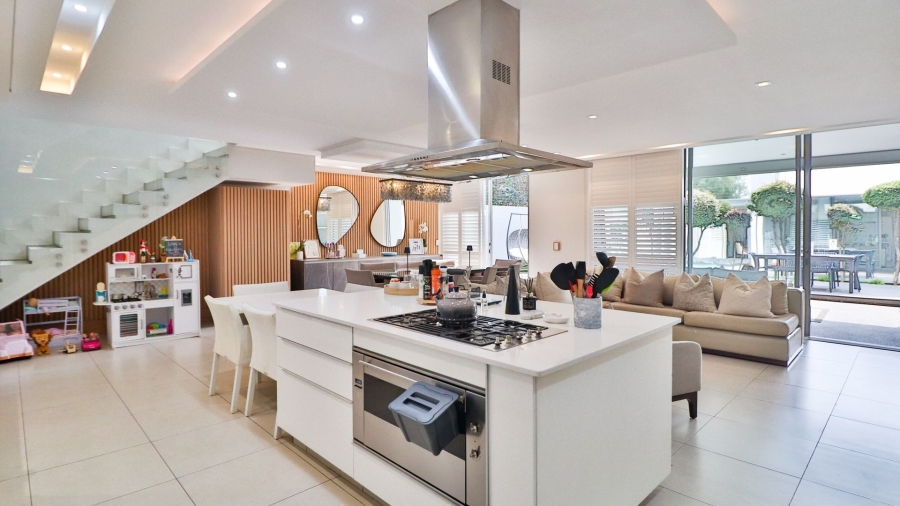 4 Bedroom Property for Sale in Morningside Gauteng