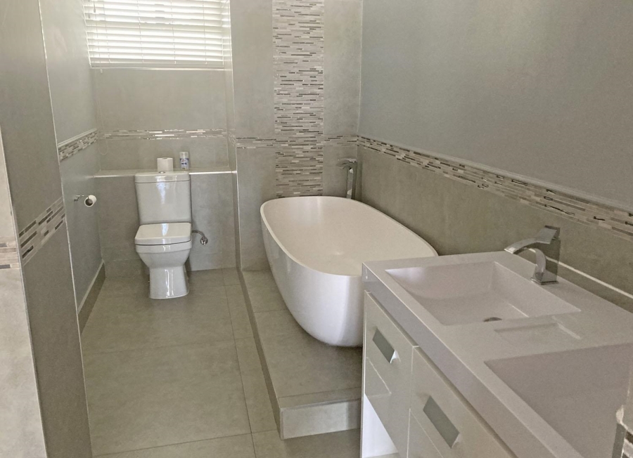 To Let 3 Bedroom Property for Rent in Melrose Gauteng