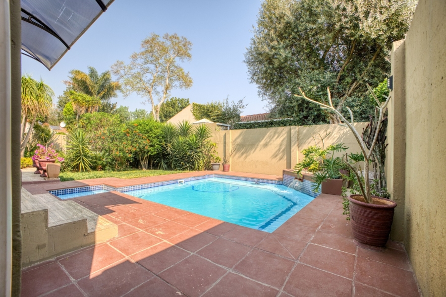 3 Bedroom Property for Sale in Douglasdale Gauteng