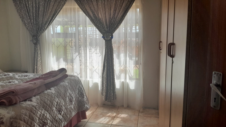 2 Bedroom Property for Sale in Tsakane Ext 1 Gauteng