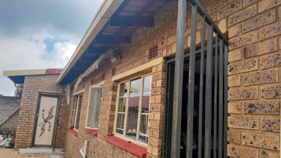 2 Bedroom Property for Sale in Tsakane Ext 1 Gauteng