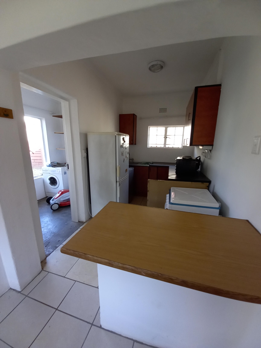 To Let 1 Bedroom Property for Rent in Waverley Gauteng