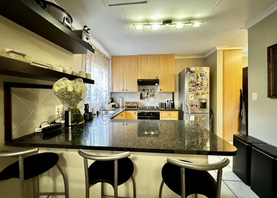 To Let 3 Bedroom Property for Rent in Equestria Gauteng