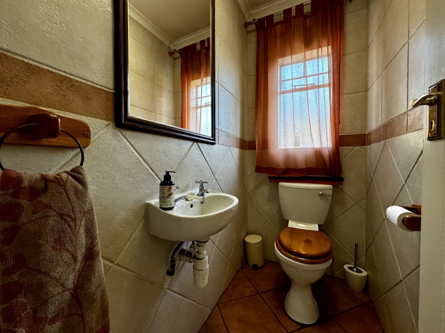 To Let 3 Bedroom Property for Rent in Equestria Gauteng