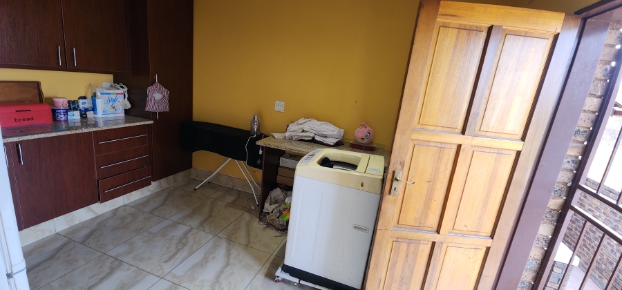 4 Bedroom Property for Sale in Mulbarton Gauteng