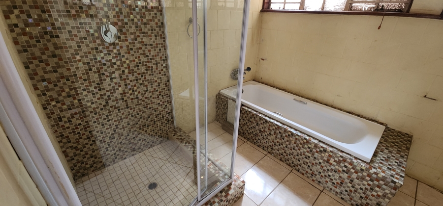 4 Bedroom Property for Sale in Mulbarton Gauteng