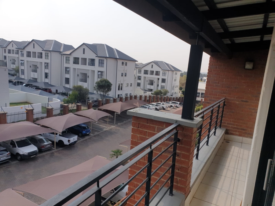 1 Bedroom Property for Sale in Greenstone Hill Gauteng