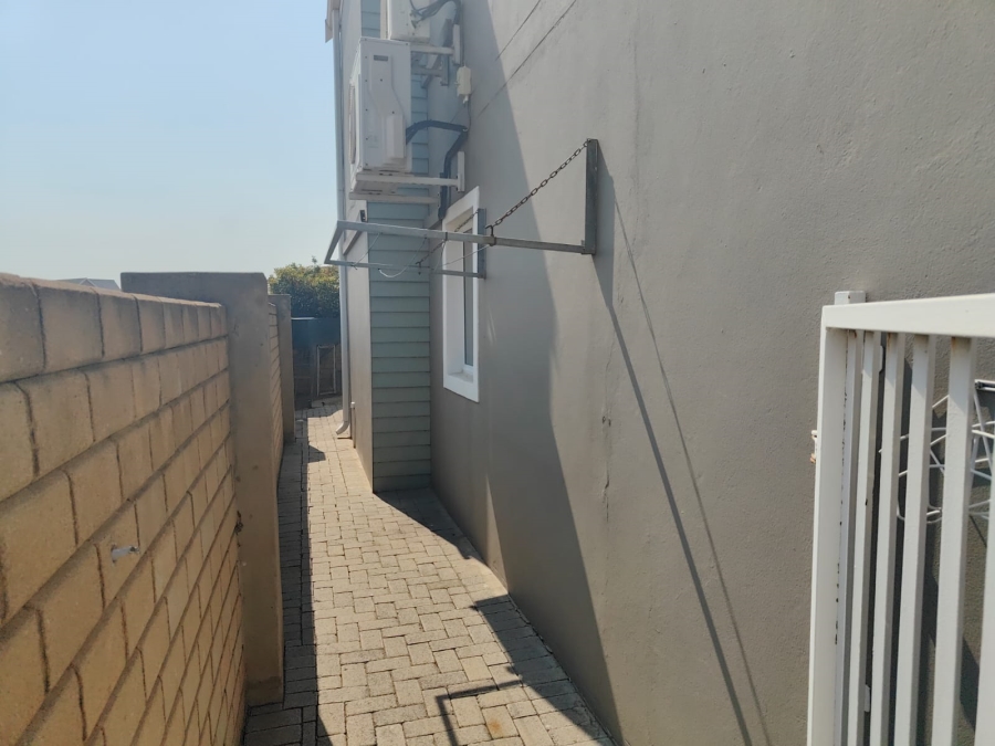 3 Bedroom Property for Sale in Riverspray Lifestyle Estate Gauteng