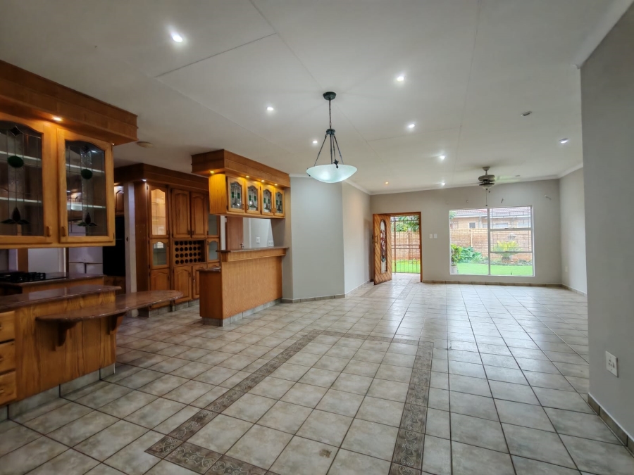 3 Bedroom Property for Sale in Three Rivers Gauteng