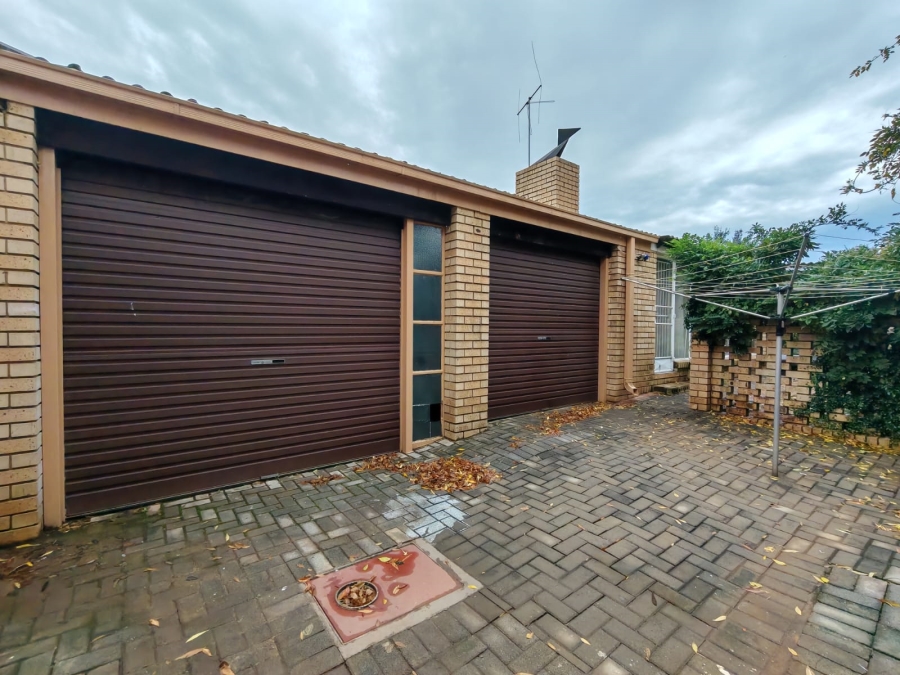 3 Bedroom Property for Sale in Three Rivers Gauteng