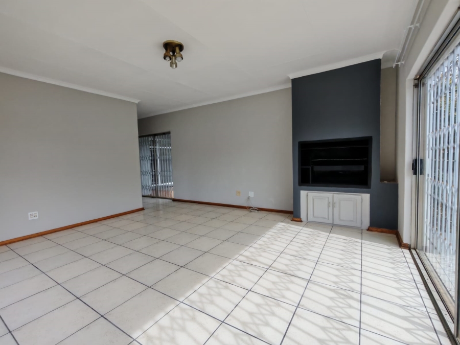 4 Bedroom Property for Sale in Three Rivers East Gauteng