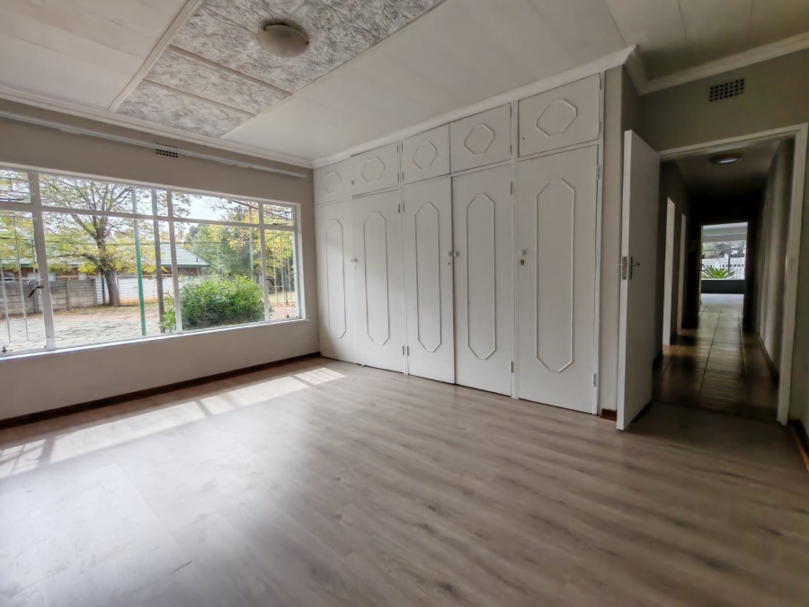 4 Bedroom Property for Sale in Three Rivers East Gauteng