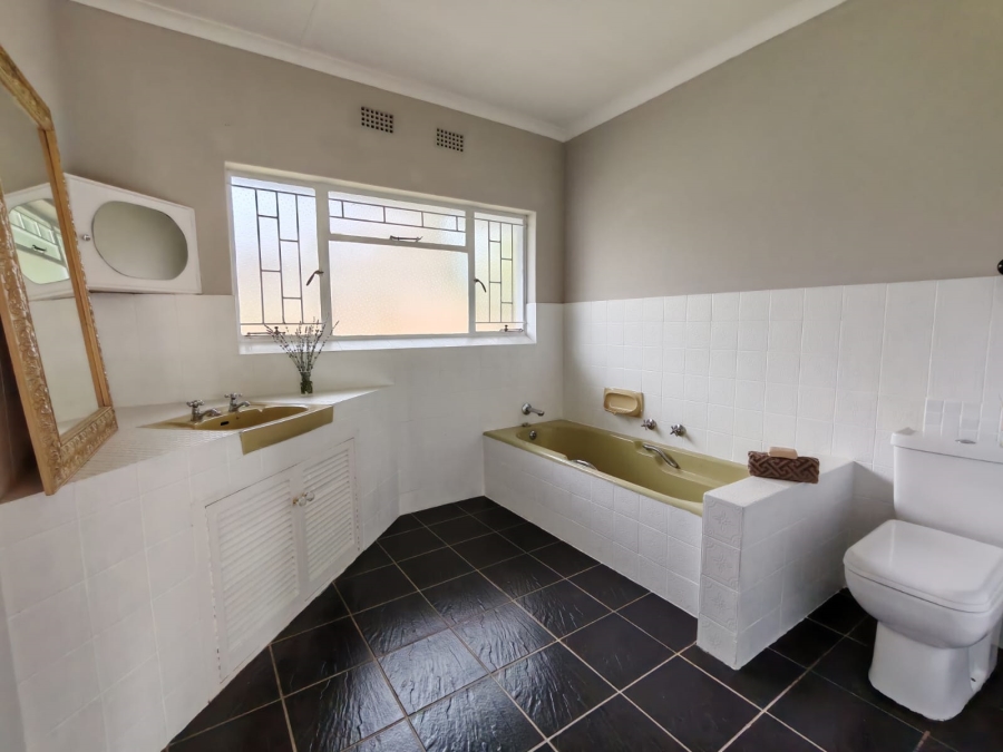 4 Bedroom Property for Sale in Three Rivers East Gauteng
