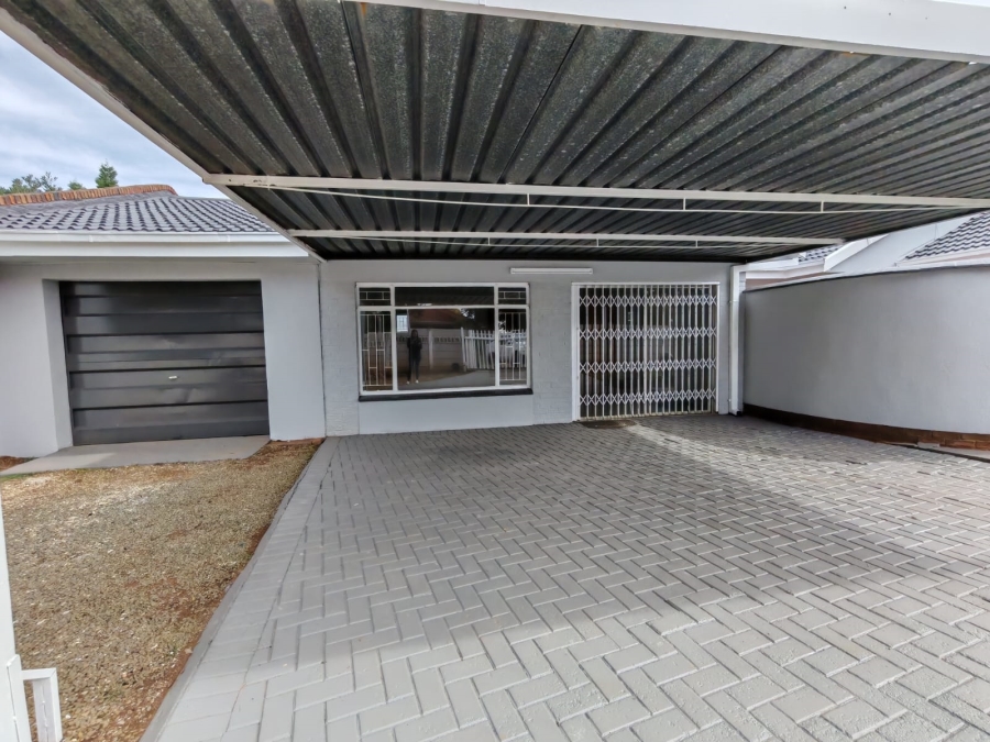 4 Bedroom Property for Sale in Three Rivers East Gauteng