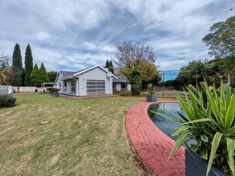 4 Bedroom Property for Sale in Three Rivers East Gauteng